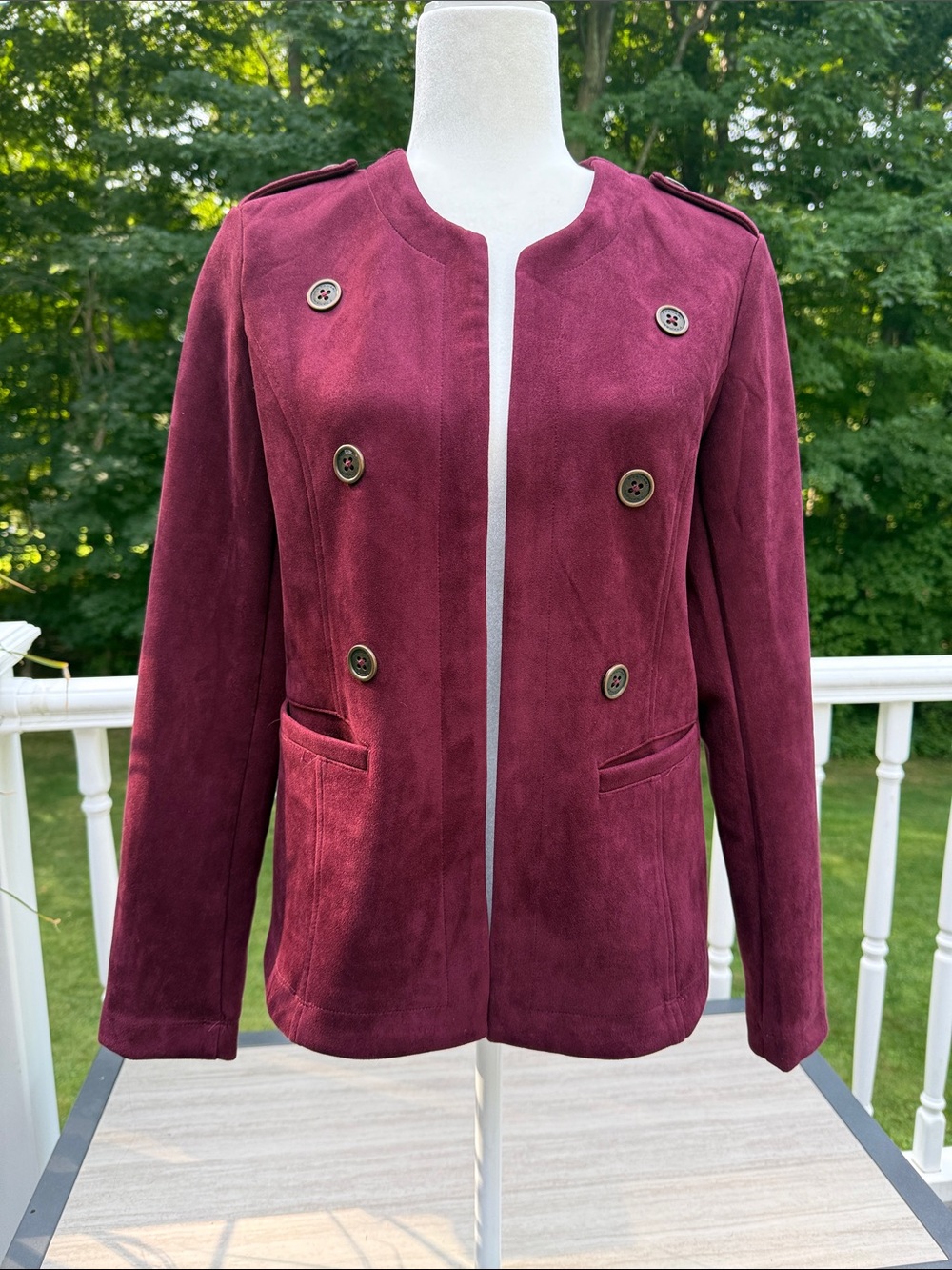 Vtg Tahari burgundy vegan suede mandarin double breasted band style jacket